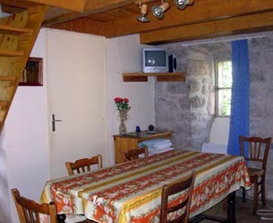 Ferme Auberge La Tindelle La Cresse المظهر الخارجي الصورة